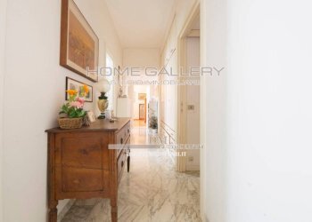 Corridoio - Appartamento via Stefano Prasca, Genova (zona Quarto) - foto 27