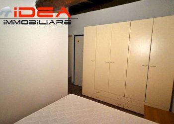 Camera da letto - Two-room apartment via Tre Re, Modena (neighborhood Centro Storico) - photo 12