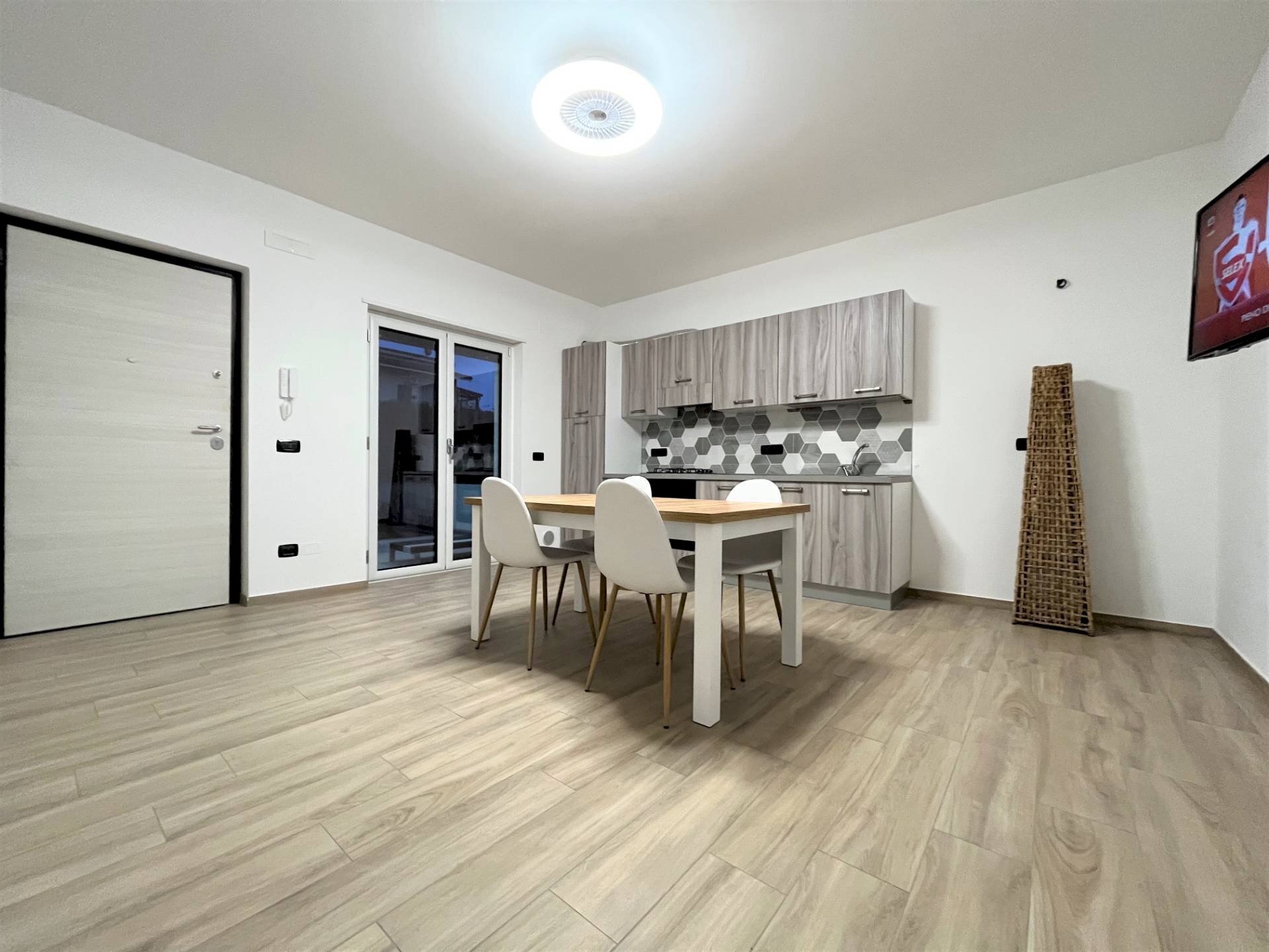 Foto 2 - Appartamento Via Giovanni Falcone
 
14, Borgia - foto 2