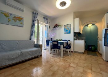 Foto 3 - Trilocale Via San Martino
 
53, Stalettì - foto 3