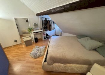 Camera da letto - Bilocale via Mulinetti di Pegli, Genova (zona Pegli) - foto 2