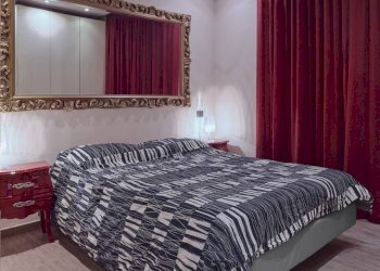 Camera da letto - Bilocale via Santa Teresa, 26, Torino (zona Centro) - foto 4