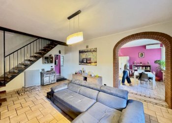 Salone - Villa a Schiera via Pietro Micca, 16, Sandigliano - foto 9