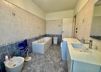 Bagno - Villa a Schiera via Pietro Micca, 16, Sandigliano - foto 45