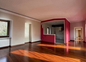 Cucina - Appartamento via Edmondo De Amicis, 11, frazione Chiavazza, Biella - foto 13