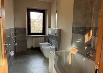 Bagno - Appartamento via Edmondo De Amicis, 11, frazione Chiavazza, Biella - foto 20