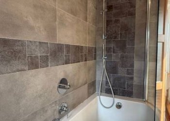 Bagno - Appartamento via Edmondo De Amicis, 11, frazione Chiavazza, Biella - foto 23