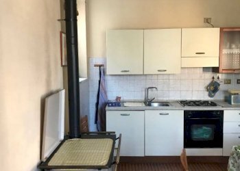 Cucina - Rustico Regione Valdivaglio, Incisa Scapaccino - foto 8