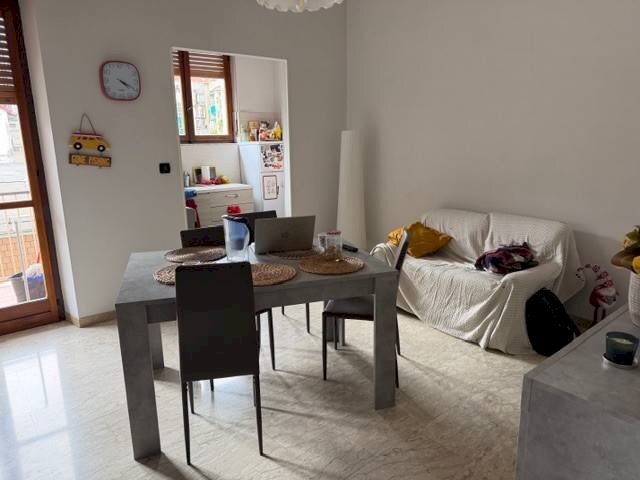 Salone - Trilocale via Salbertrand, 81, Torino (zona Parella) - foto 1