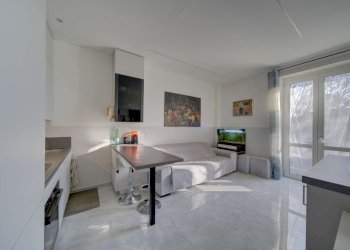 dsc06410_1_2_3_4 - Three-room apartment corso Potenza, 3, Torino - photo 2