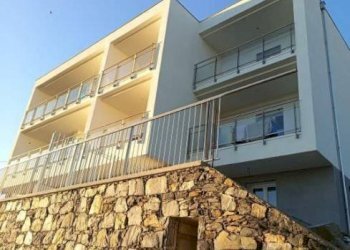 Facciata - Appartamento all'asta salita San Michele, 22, Chiavari - foto 2