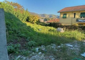 Giardino - Appartamento all'asta salita San Michele, 22, Chiavari - foto 7