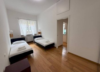 Camera da letto - Trilocale via Montallegro, 32A, Genova (zona Albaro) - foto 8