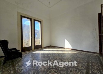 Cucina - Appartamento via Cavour, 112, Salice Salentino - foto 3