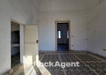 Camera da letto - Appartamento via Cavour, 112, Salice Salentino - foto 12