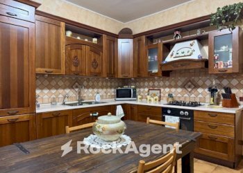 Cucina - Villa Montechiarugolo - foto 23