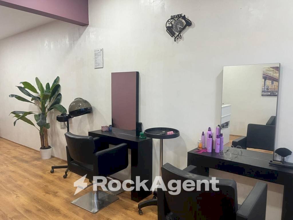 Ufficio - Parrucchieri Uomo - Donna via Michelangelo Tilli, 57, Roma - foto 2