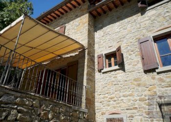 Facciata - Villa strada Provinciale Umbro Cortonese, Cortona - foto 3