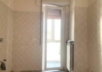 Cucina - Bilocale via delle Fiamme Gialle, Roma (zona Lido di Ostia) - foto 9