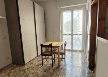 One-room apartment via Dei fiordalisi 3, Milano (neighborhood Lorenteggio) - photo 1