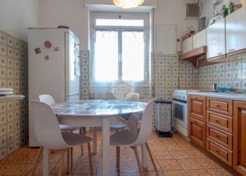 Apartment Piazza Goffredo Mameli, Imperia - photo 8