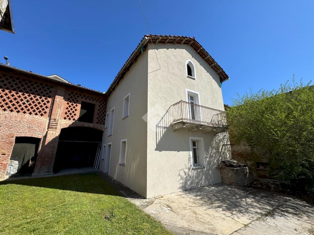Casa indipendente Frazione Vaglierano Paese, Asti - foto 2