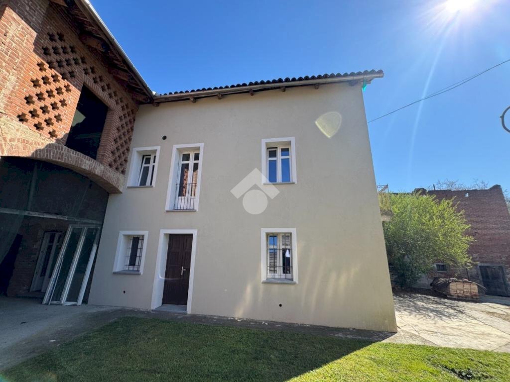 Independent house Frazione Vaglierano Paese, Asti - photo 2
