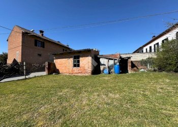 Casa indipendente Frazione Vaglierano Paese, Asti - foto 1