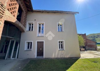 Casa indipendente Frazione Vaglierano Paese, Asti - foto 2