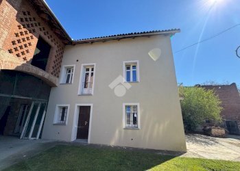 Casa indipendente Frazione Vaglierano Paese, Asti - foto 5