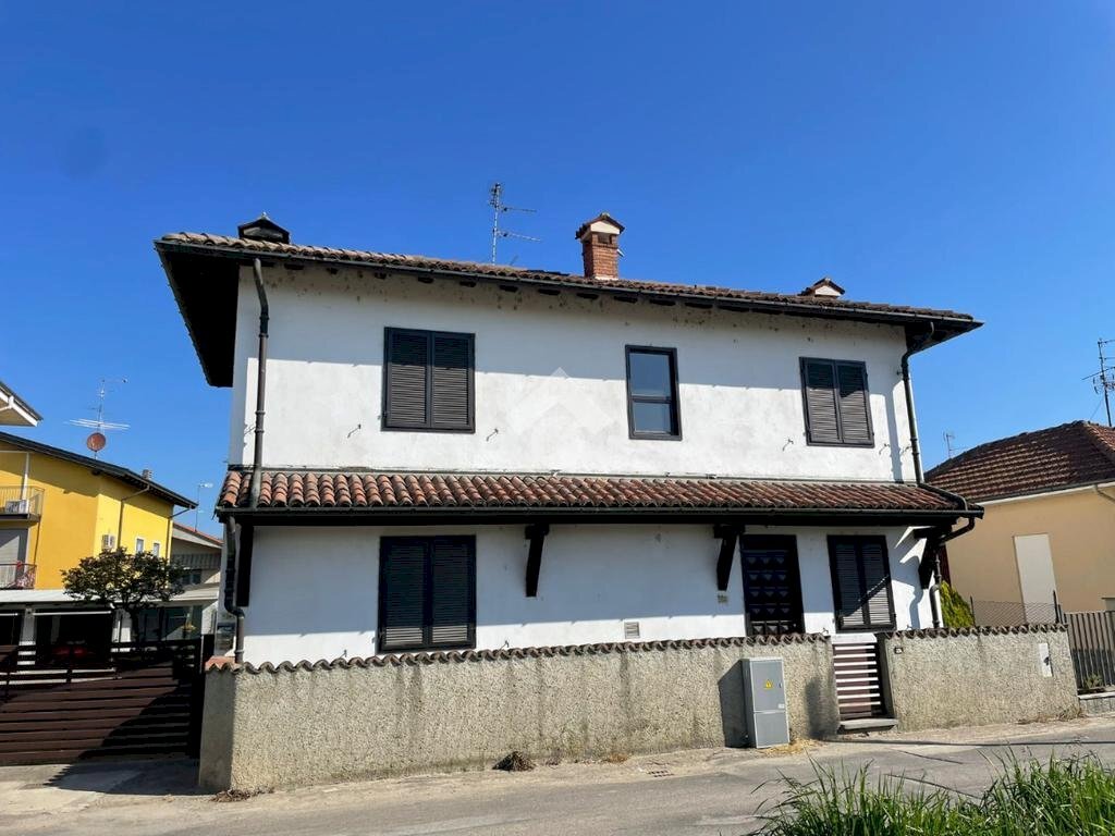 Villa Via Maestra, Novara (zona Torrion Quartara) - foto 2