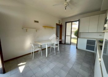 Villa Via Maestra, Novara (zona Torrion Quartara) - foto 11