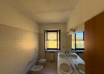 Villa Via Maestra, Novara (zona Torrion Quartara) - foto 23