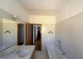 Villa Via Maestra, Novara (zona Torrion Quartara) - foto 24