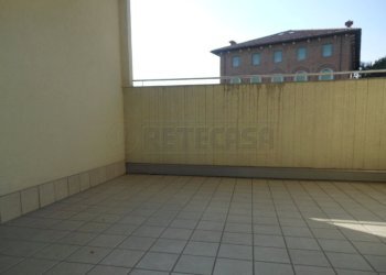 Terrazzo.jpg - Trilocale viale xi febbraio  56, Bassano del Grappa - foto 3