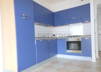 Zona living.jpg - Trilocale viale xi febbraio  56, Bassano del Grappa - foto 5