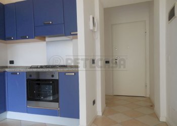 Zona living (1).jpg - Trilocale viale xi febbraio  56, Bassano del Grappa - foto 6