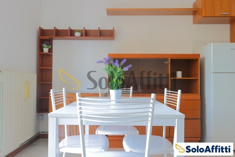 soggiorno con cucina a vista - Appartamento Via Claudio Monteverdi 7, Desio - foto 1