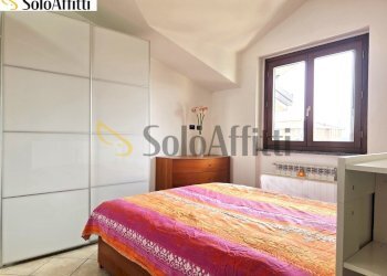 camera matrimoniale - Trilocale Via Eugenio Montale 12, Limbiate - foto 26