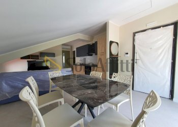 Attic Viale Lucrezia della Valle 99, Catanzaro - photo 14