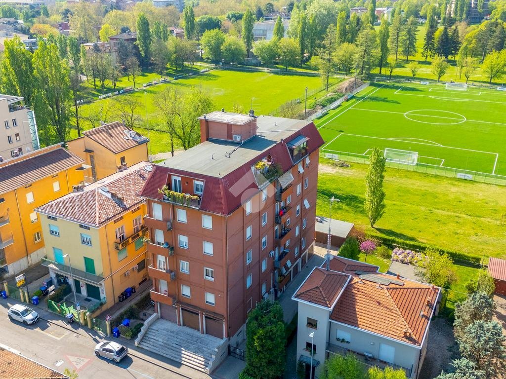 Four-room apartment Via Primo Bandini, Parma (neighborhood Cittadella) - photo 1