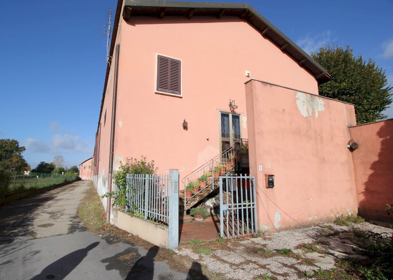 IMG_9525.JPG - Appartamento Via Martiri di Campo di Marte, Vicchio - foto 1