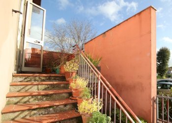 IMG_9528.JPG - Appartamento Via Martiri di Campo di Marte, Vicchio - foto 3