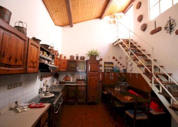 IMG_9543.JPG - Appartamento Via Martiri di Campo di Marte, Vicchio - foto 10