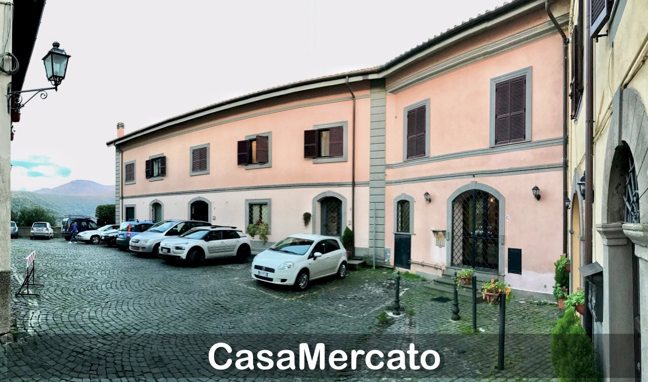 1.jpg - Bilocale Piazza Belvedere, Genzano di Roma - foto 1