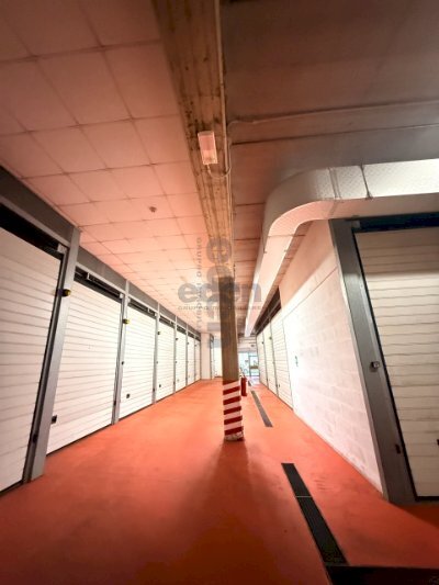 garage - Box Viale A. Tassoni 4, Modena (zona Circoscrizione 1) - foto 2