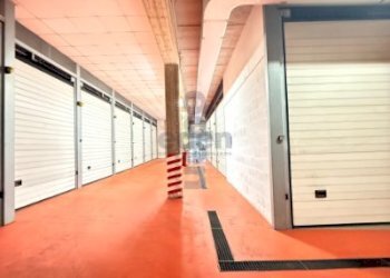 IMG_0235.jpeg - Box Viale A. Tassoni 4, Modena (zona Circoscrizione 1) - foto 4