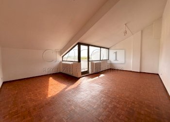 SOGGIORNO - Appartamento Via A. Pigafetta 20, Montegaldella - foto 8