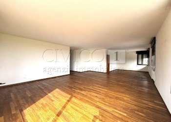 soggiorno - Appartamento Via A. Pigafetta 20, Montegaldella - foto 10