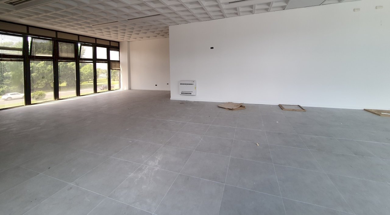 20250507_114454.jpg - Commercial Premises Via Orzinuovi, Brescia (neighborhood Chiesanuova) - photo 3